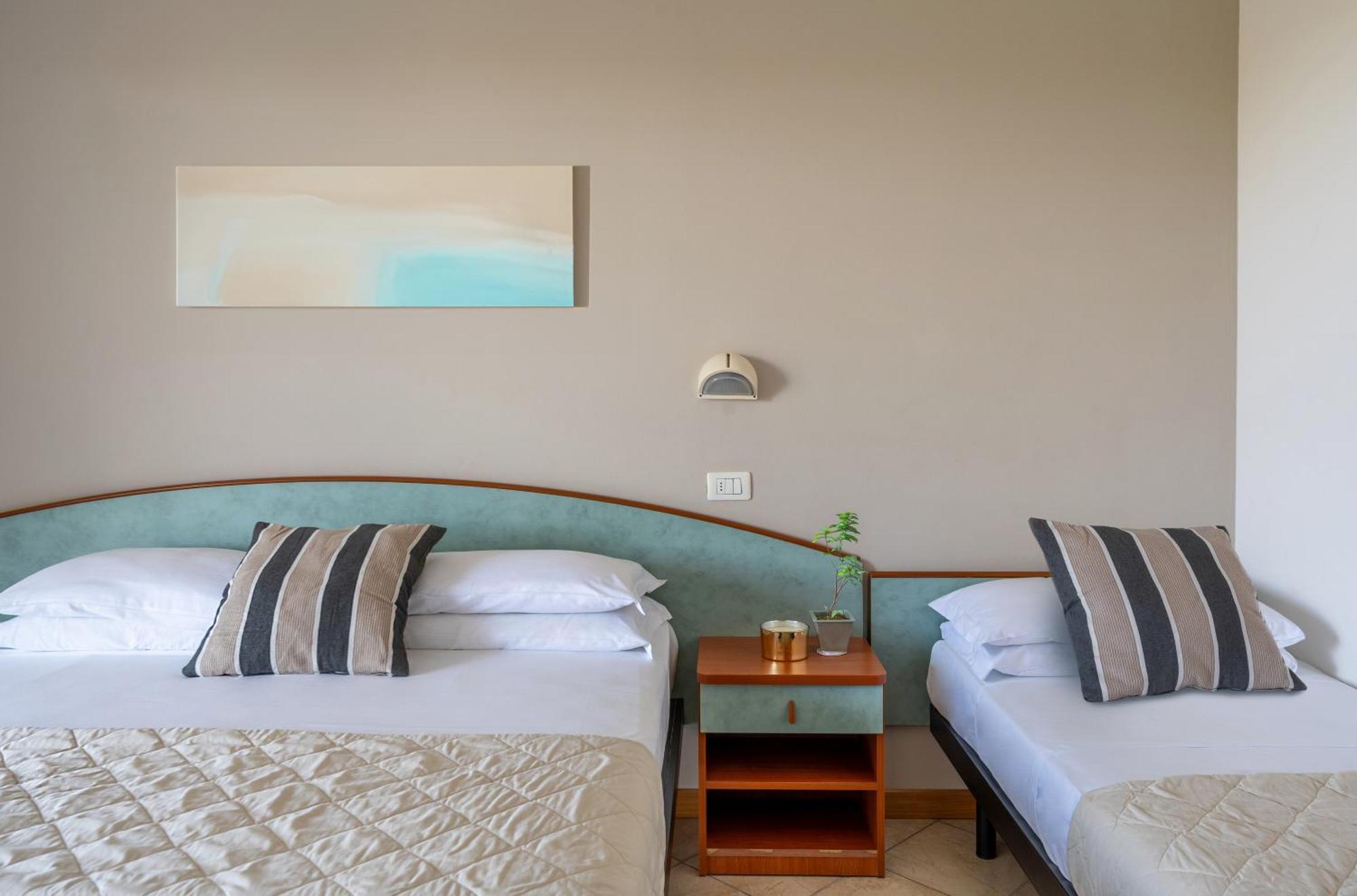 מילאנו מריטימה Residence Pineta Verde מראה חיצוני תמונה